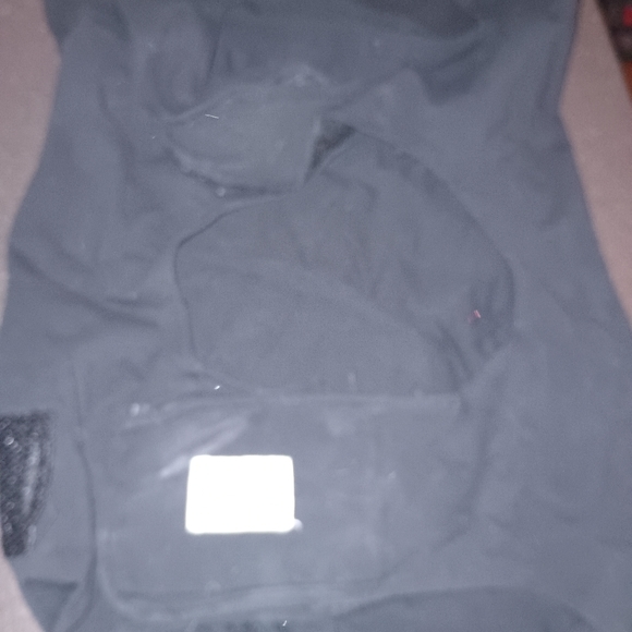 Protective collars and recovery vests - Picture 6 of 8